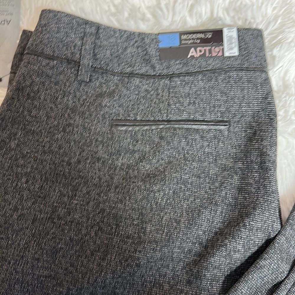 NWT Apt.9 Modern Fit Straight Leg Trousers with faux leather Trim Sz 18L - Picture 2 of 10
